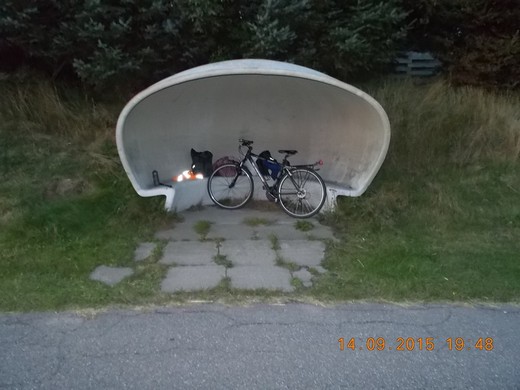106 častý typ čekárny.JPG
