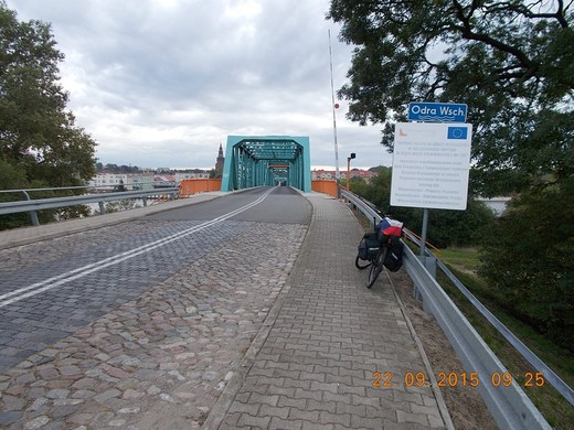 215 přes Odru (východní).JPG