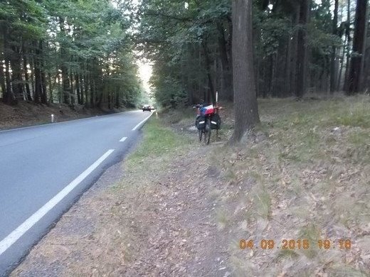 003 kopec za Dobříší.JPG